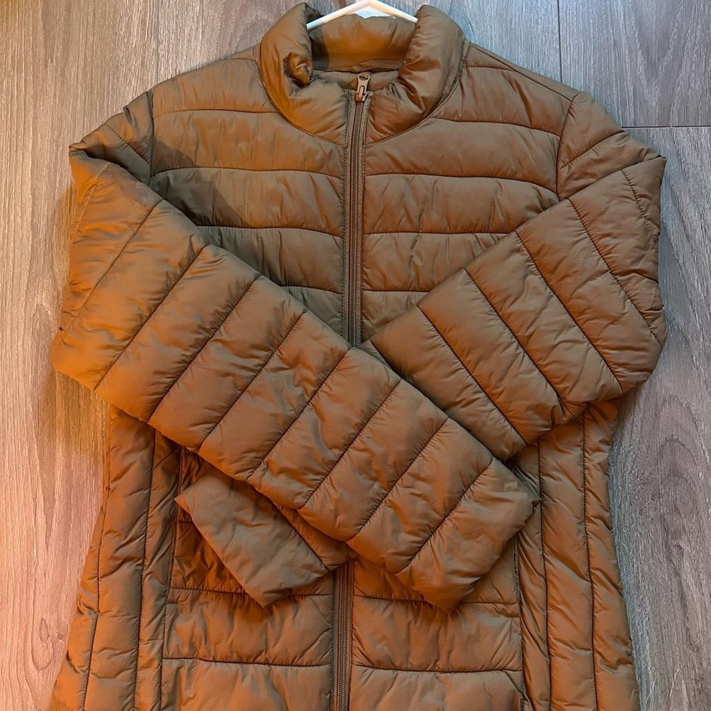 TAN LIGHT WEIGHT PUFFER JACKET